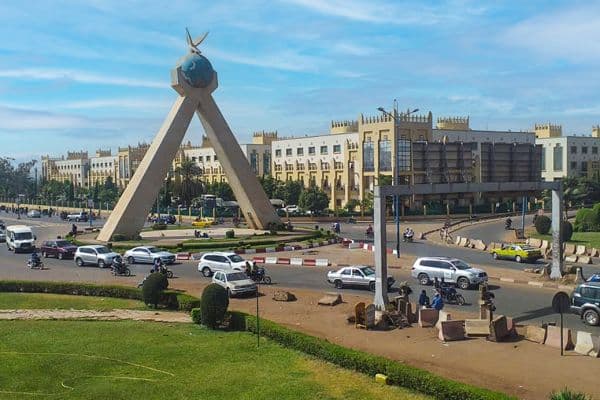 Momument de la Paix & Cité Administrative