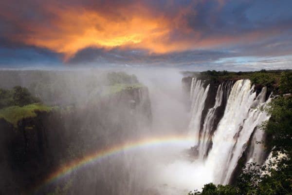 THE VICTORIA FALLS