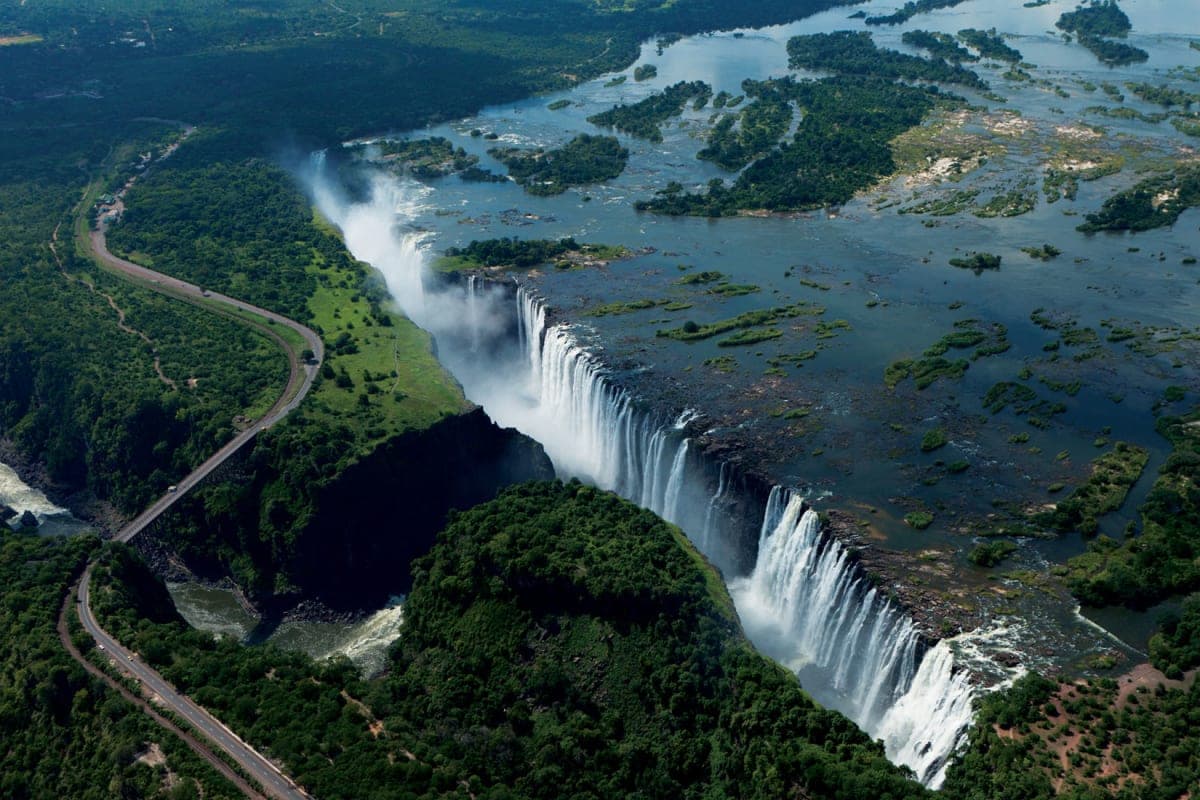 THE VICTORIA FALLS - photo 3