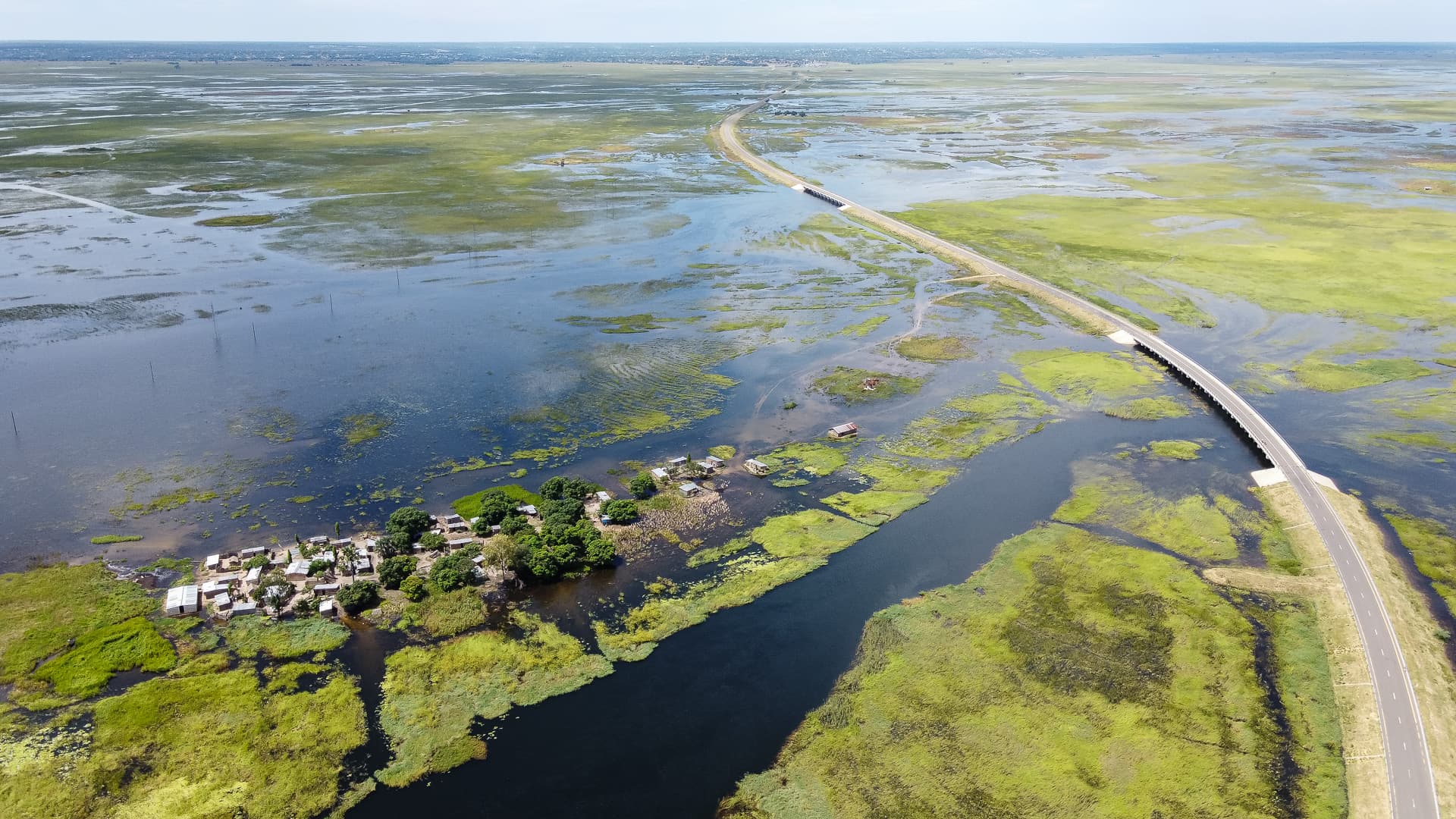 BAROTSE FLOODPLAIN
- photo 2
